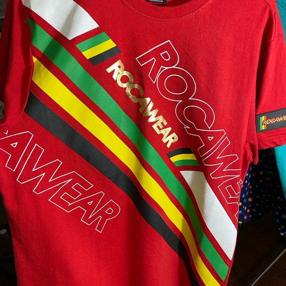 Rocawear Mens L Graphic T-Shirt Tee Red Diagonal Striped Spellout Yellow Green - Picture 3 of 4